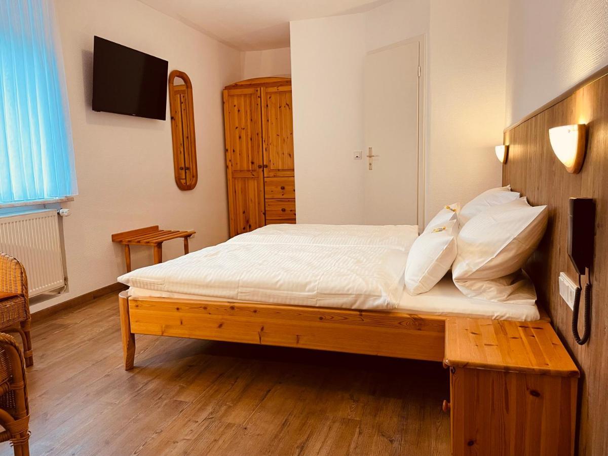 Hotel Orthwein -Kostenfreie Parkplaetze- Colbe ภายนอก รูปภาพ